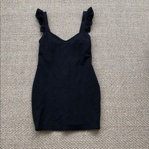Black bodycon dress
